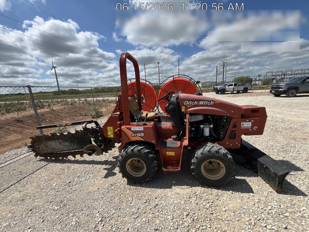 2023 DITCH WITCH RT45A