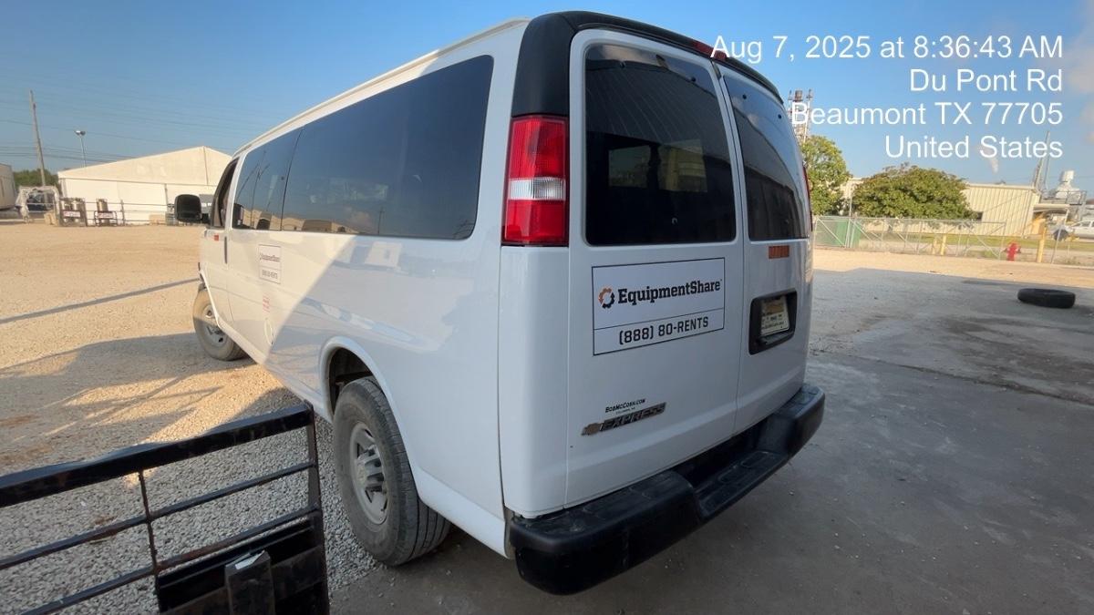 2023 CHEVROLET Express Van - Rental