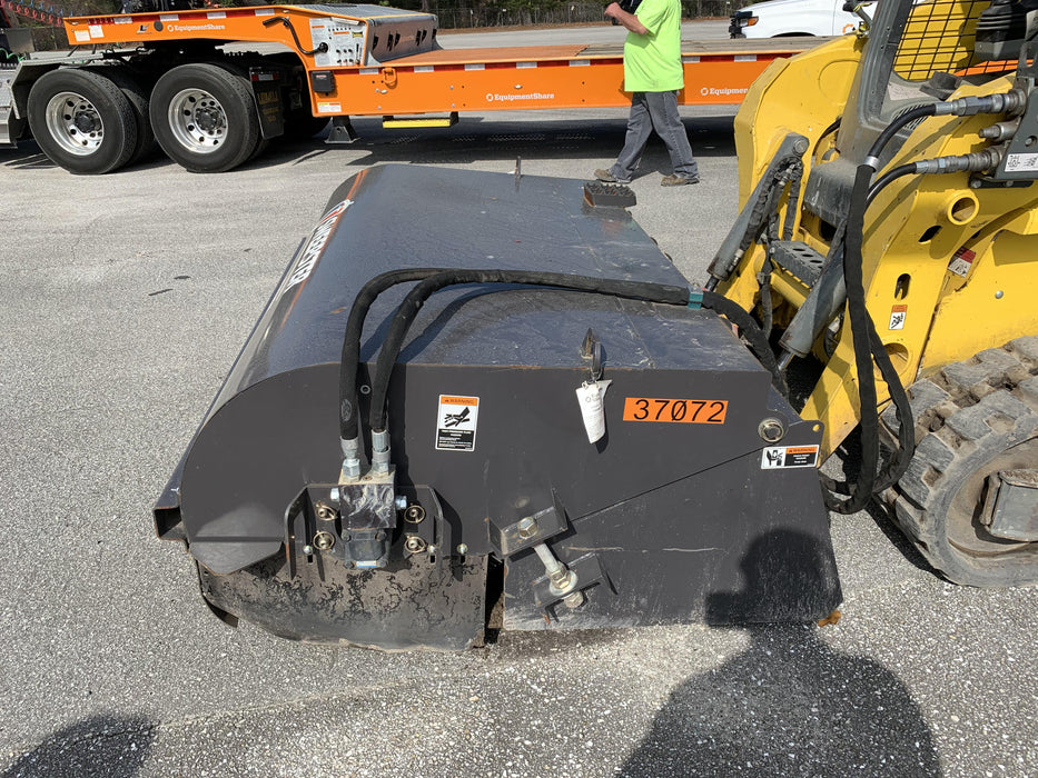 2019 PALADIN Sweepster SB72