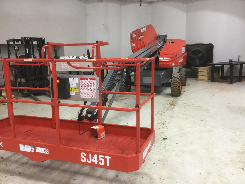 2017 SKYJACK SJ45T+