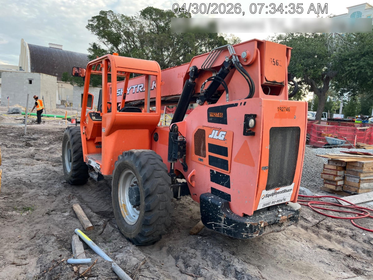 2017 Skytrak 6042 42' REACH, PALLET FORKS, 6k, FOAM FILLED TIRES