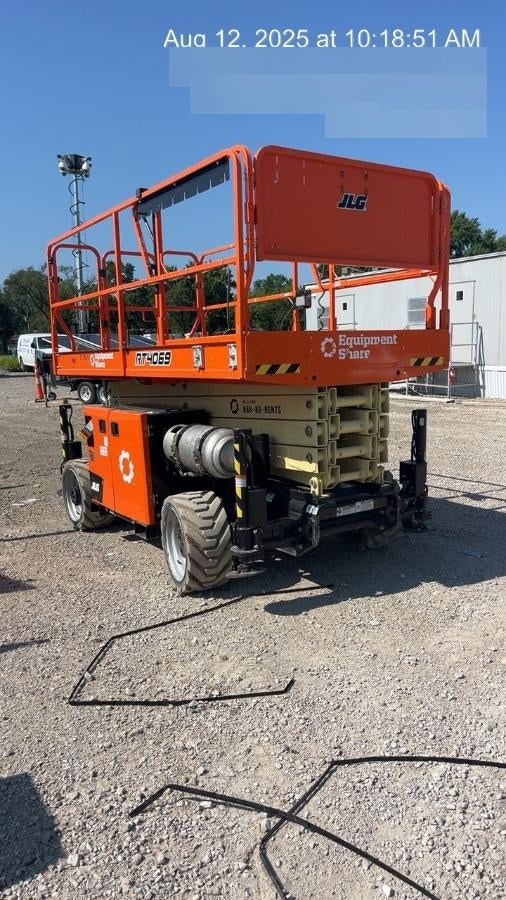 2023 JLG RT4069