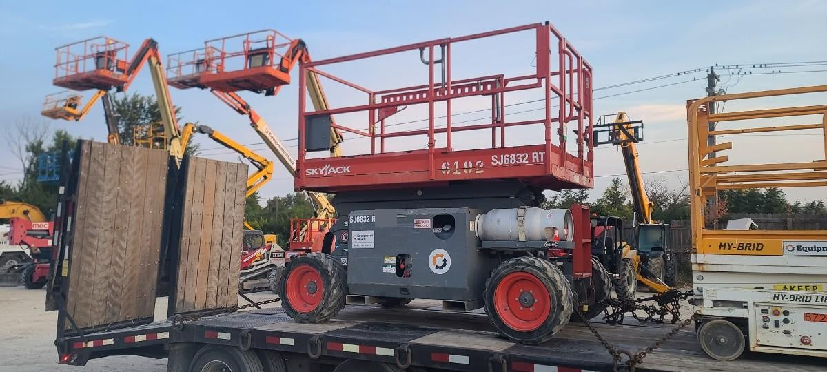 2017 SKYJACK SJ6832 RT