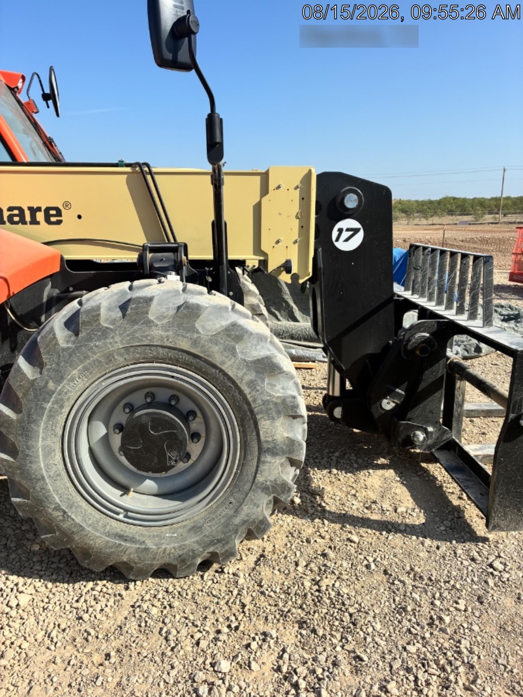 2025 JLG 1732