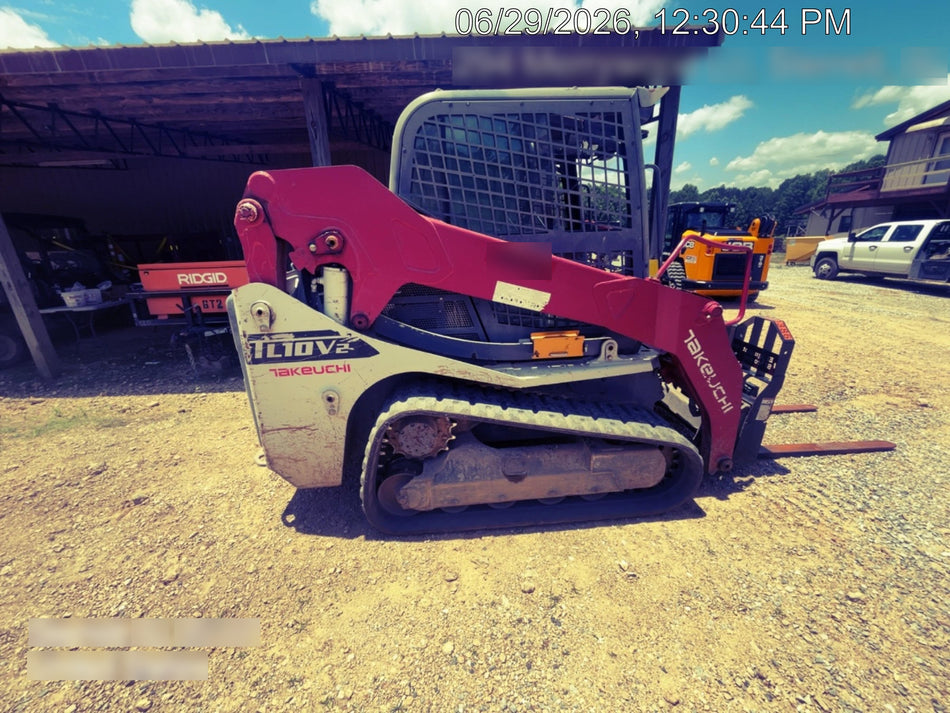 2019 Takeuchi TL10V2-CR Cab/Heat/AC, Rubber Tracks, Backup Alarm, Front & rear working Lights, Auxiliary Hydraulics, 2 Speed Travel, Engine Monitoring System, Hydraulic universal quick hitch w/76" HD dirt bucket with 8 teeth, 20.3 cubic feet capacity, 48" Pallet forks and frame