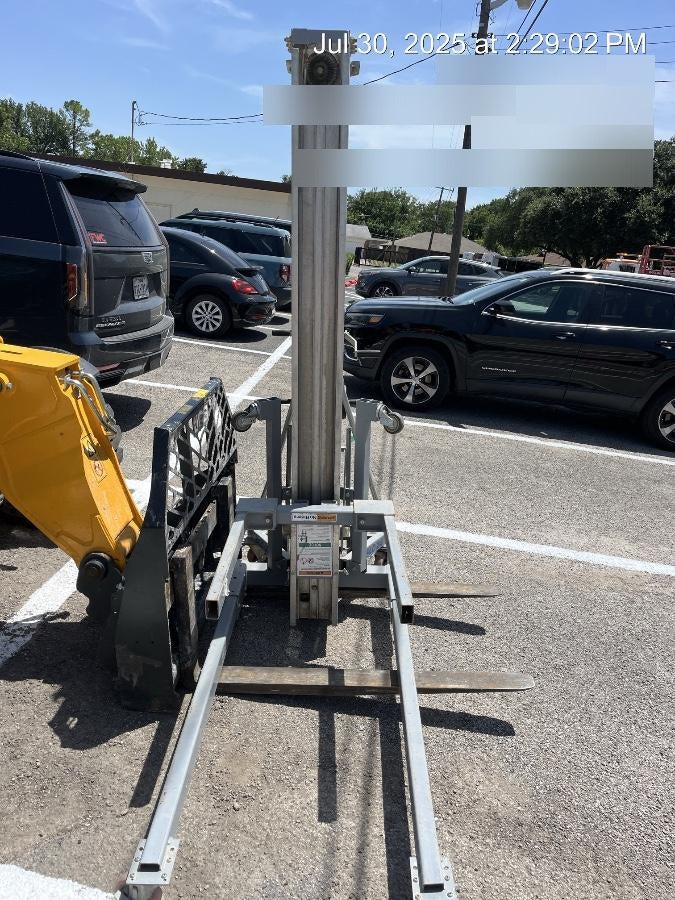 2020 GENIE SLC-24