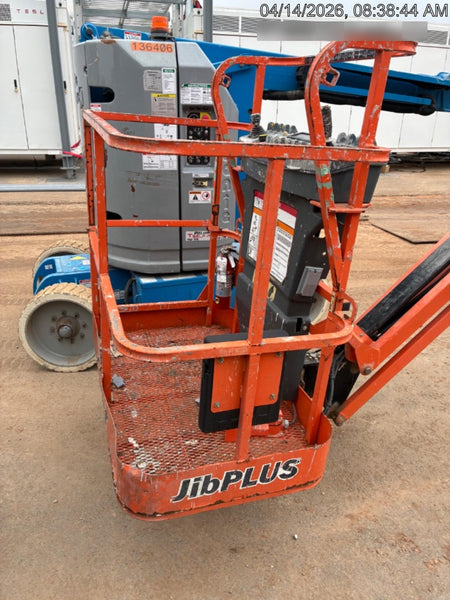 2019 JLG E400AJPN