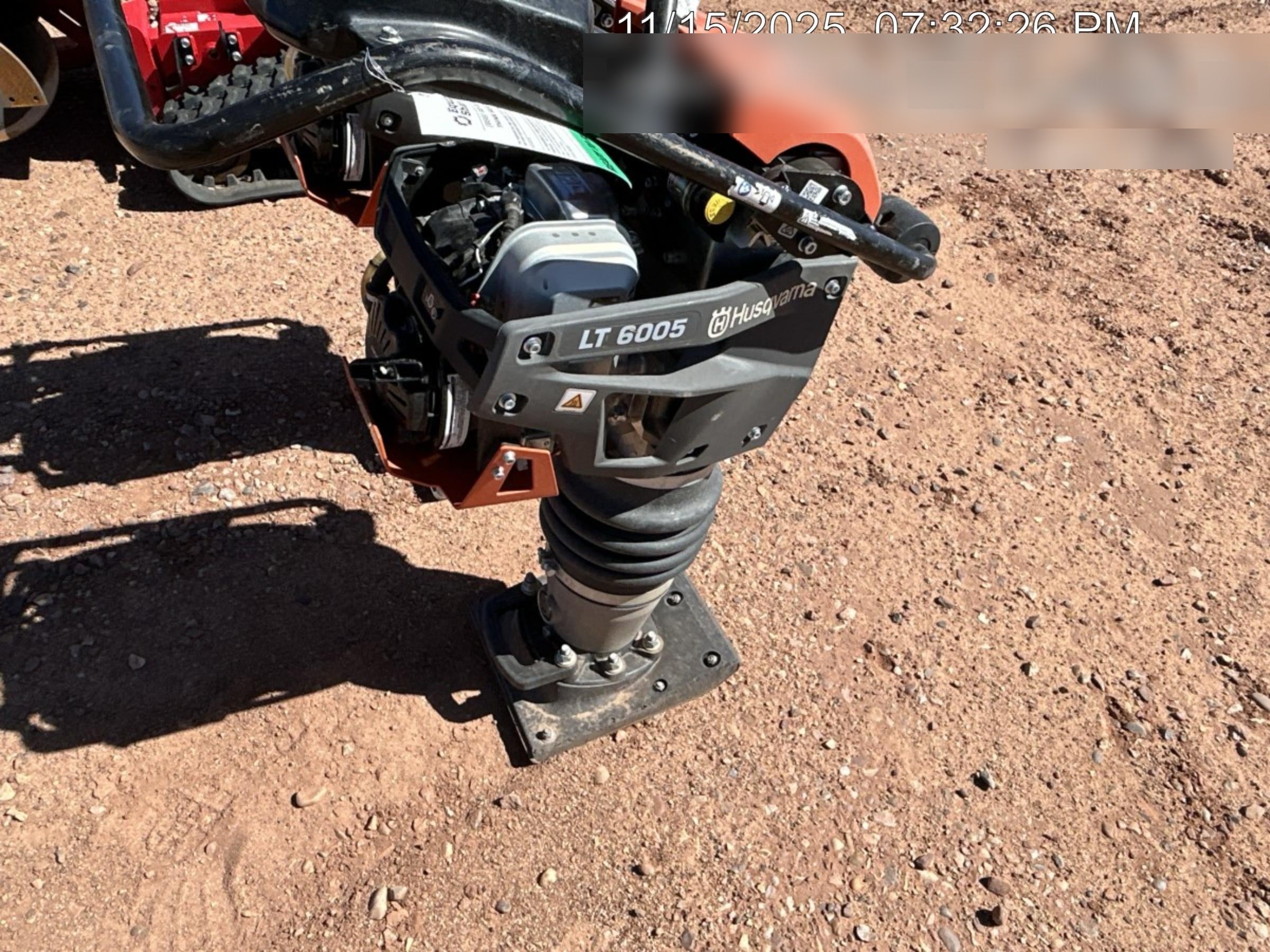 2025 HUSQVARNA LT6005