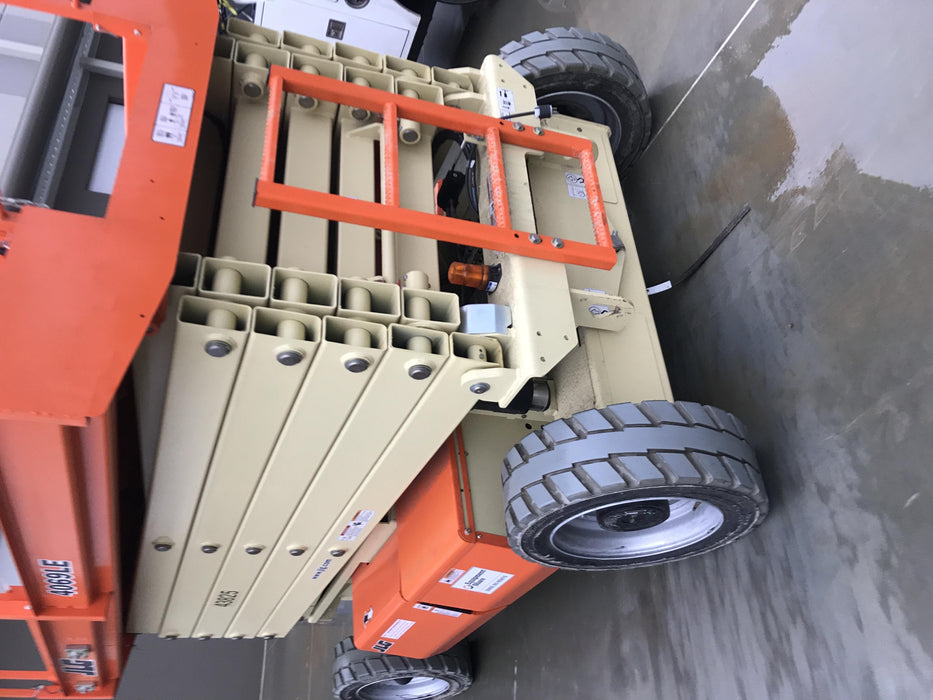 2019 JLG 4069LE Solid Non Marking Tires, Rotating Beacon