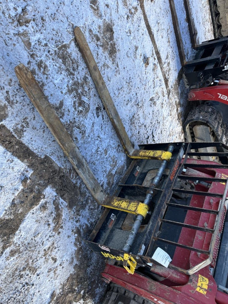 2022 DIGGA 48" Pallet Forks - Digga