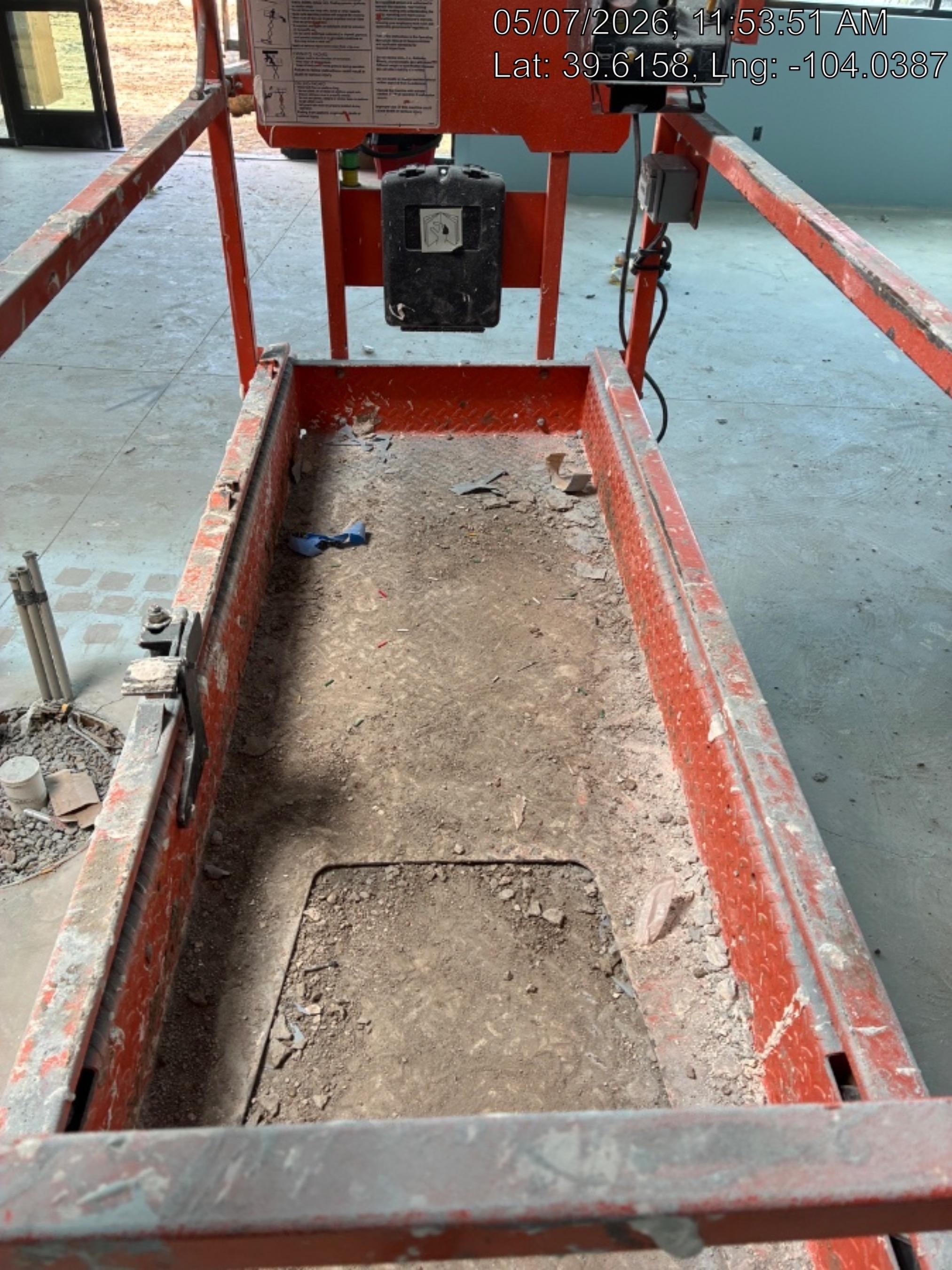 2021 JLG ES1932