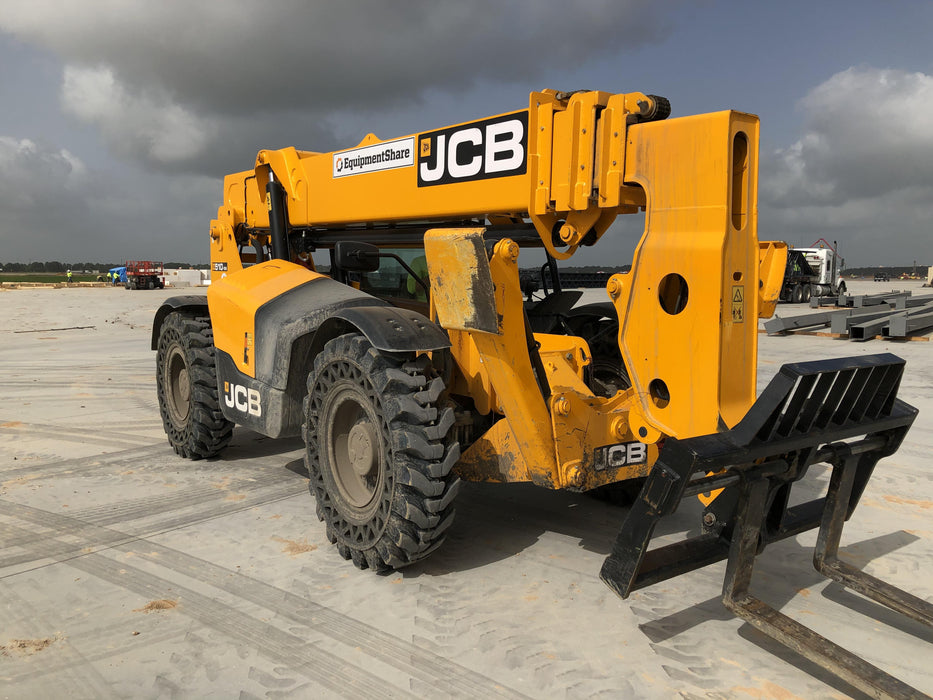 2019 JCB 510-56 Canopy, 74 HP, Solid Tires, STD Worklight, Beacon, Aux Hydraulics, Lifting Eye, Back up Alarm w/66" Carriage/60" Forks