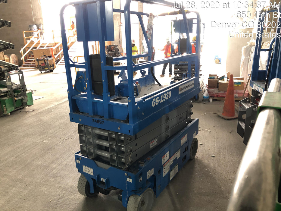 2020 Genie GS-1930 Fixed rails with chain entry gate - Pre A92.20