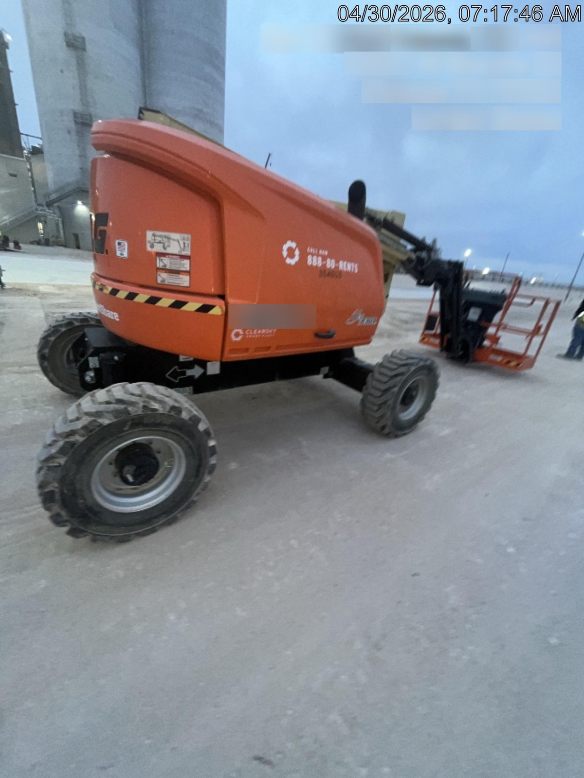2023 JLG 450AJ