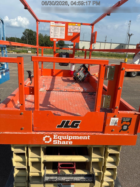 2025 JLG ES3246