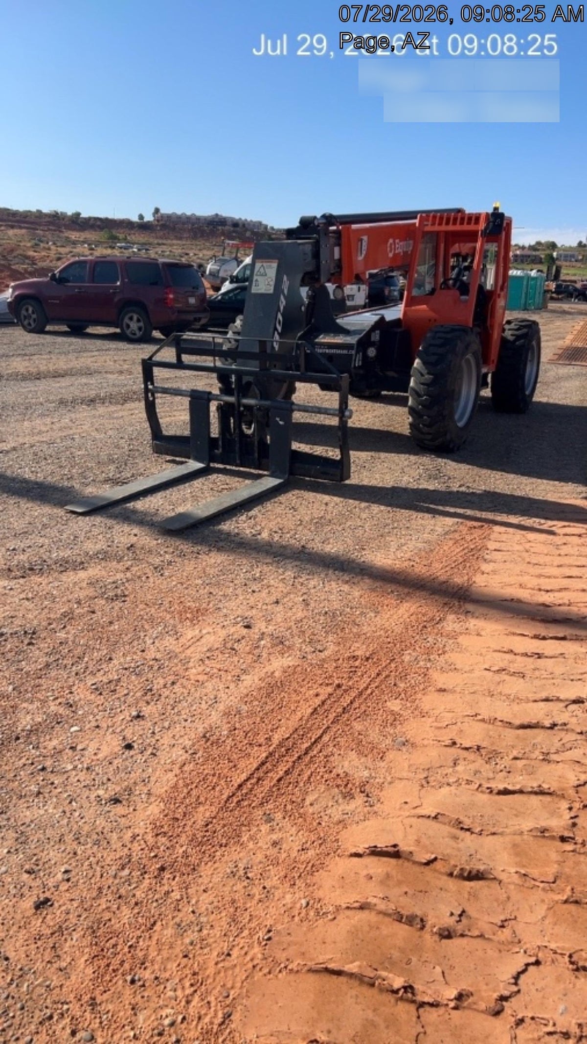 2025 SKYTRAK 8042