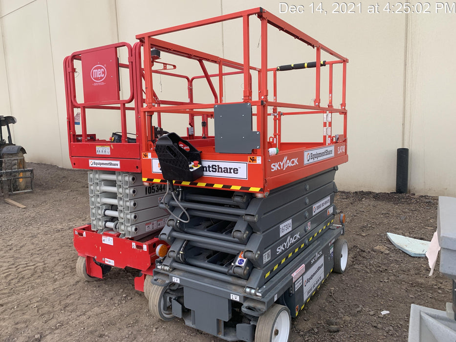 2021 SKYJACK SJ4740