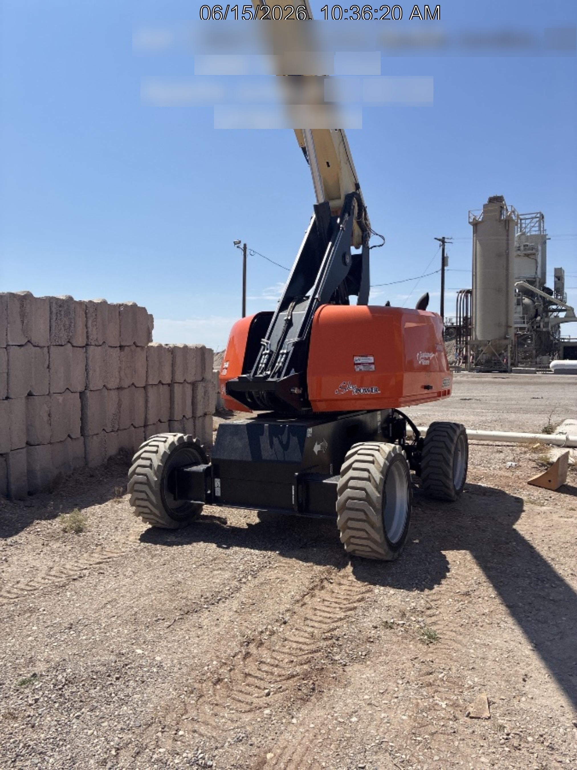 2025 JLG 660SJ