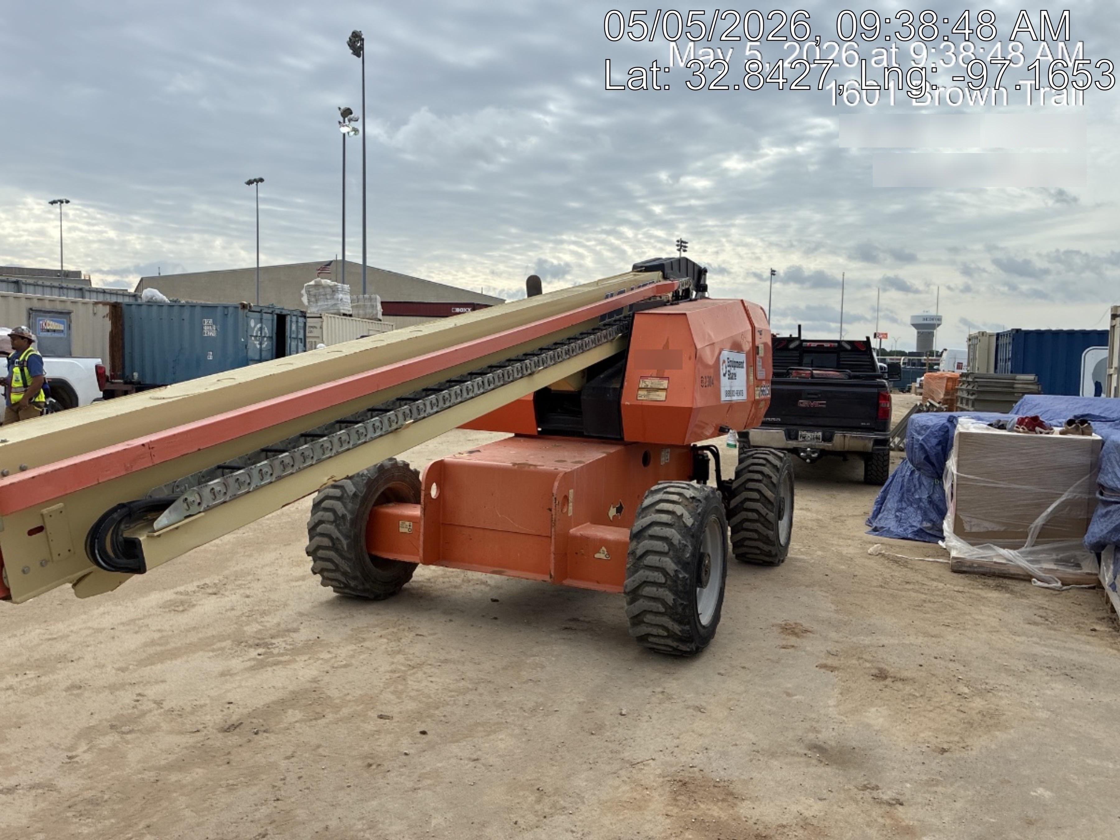 2016 JLG 660SJ