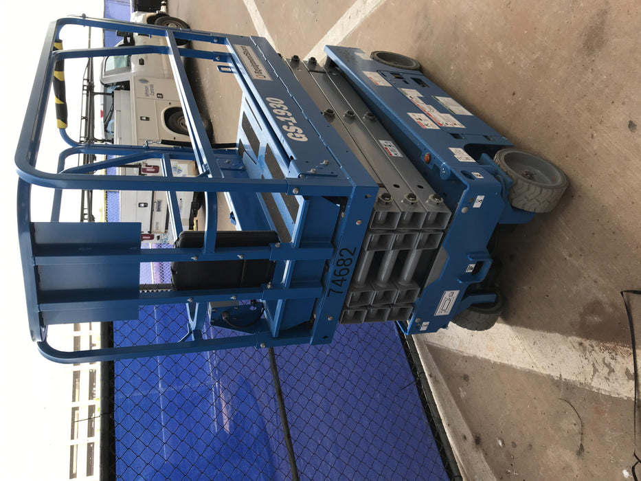 2020 Genie GS-1930 Fixed rails with chain entry gate - Pre A92.20