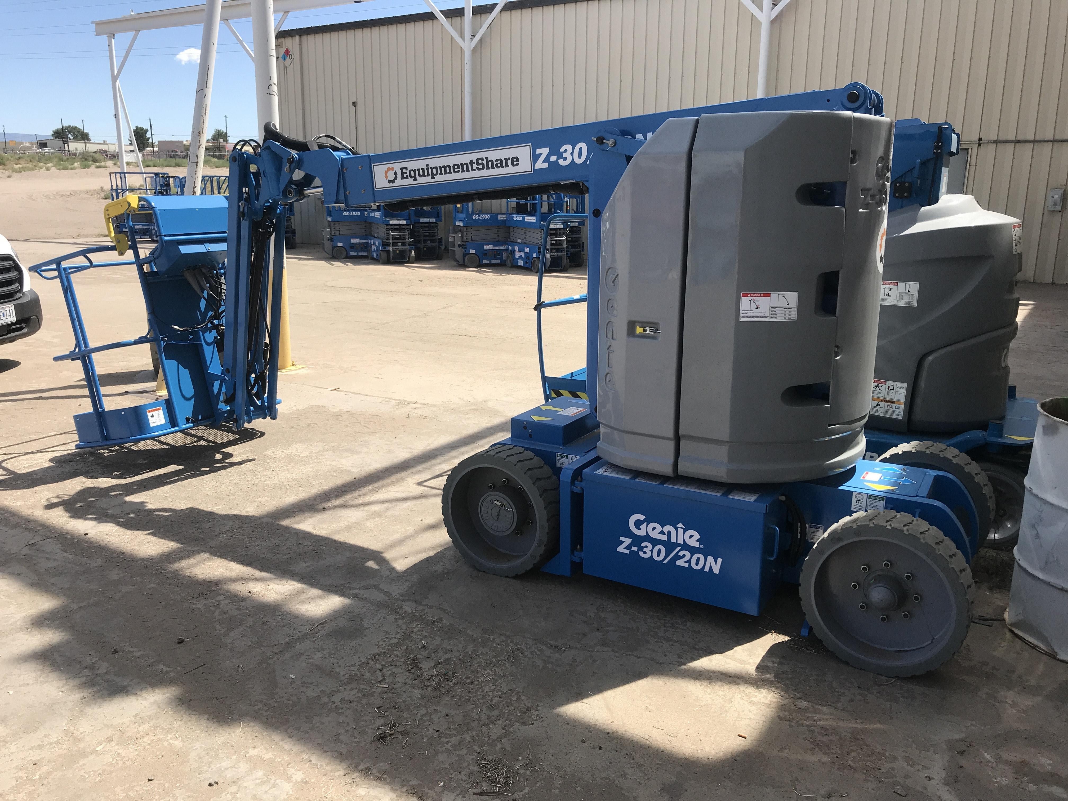 2020 GENIE GR-26J