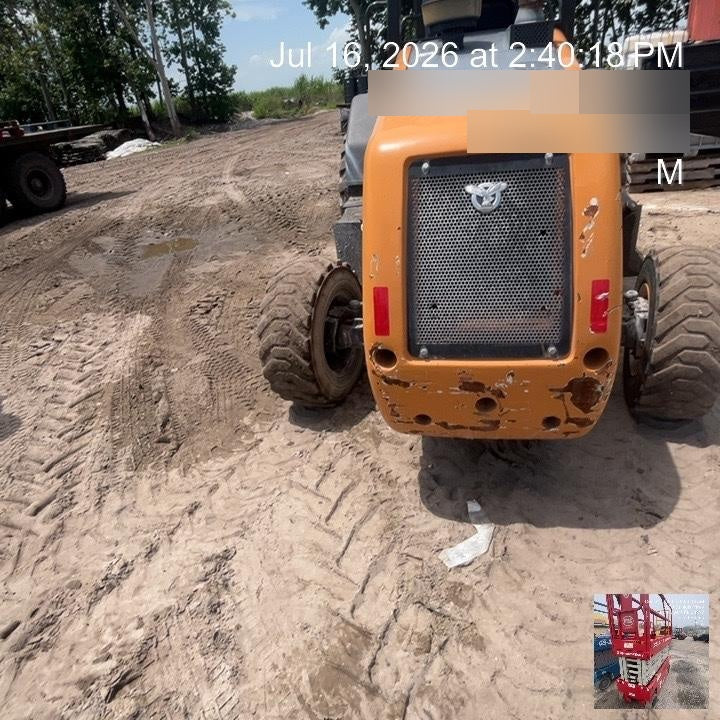 2023 CASE 588H