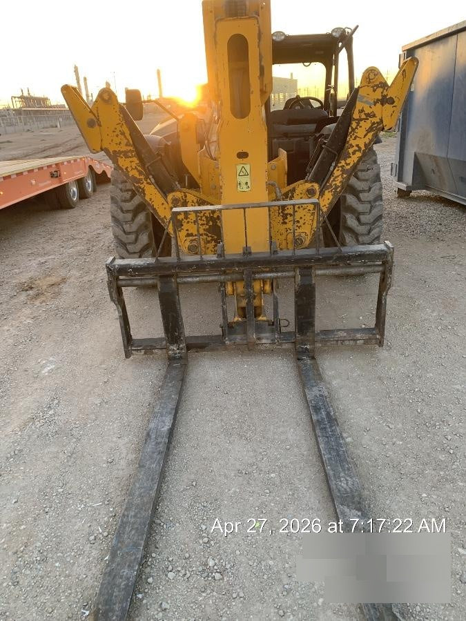 2021 JCB 510-56