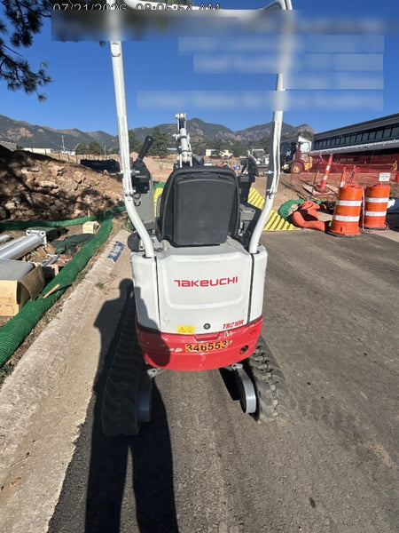 2023 TAKEUCHI TB210R