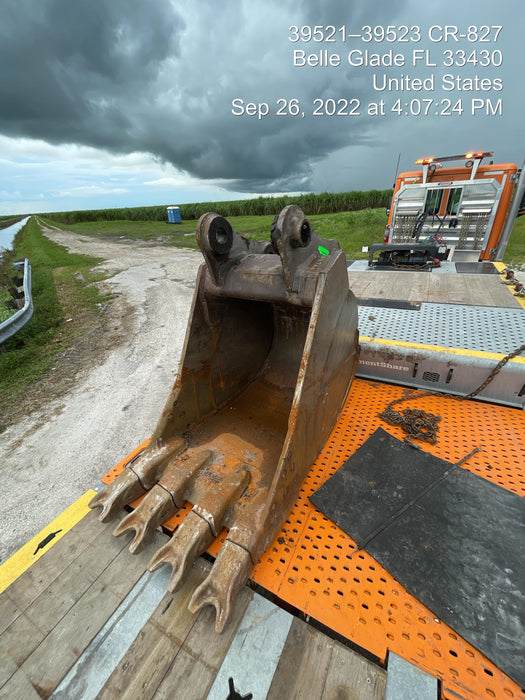 2017 CASE 36" Bucket - Case