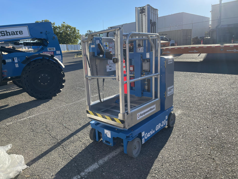 2021 GENIE GR-20