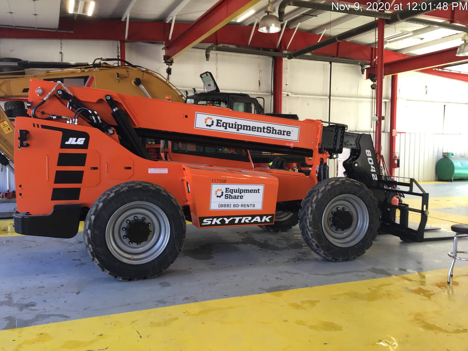 2020 SKYTRAK 8042