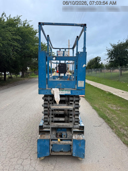 2016 Genie GS-3232 32' Narrow Scissor Lift