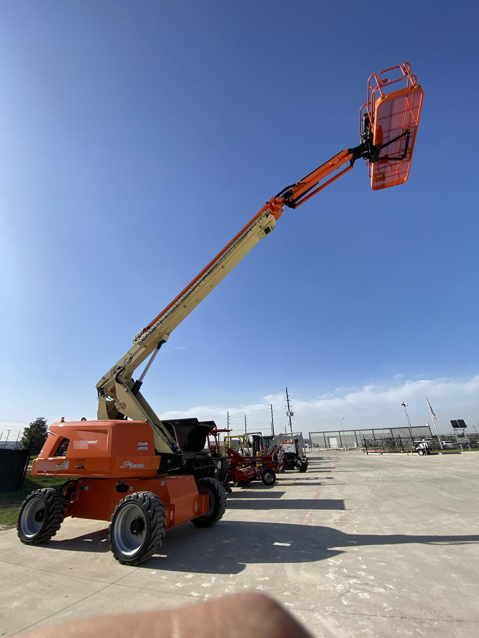 2023 JLG 660SJ