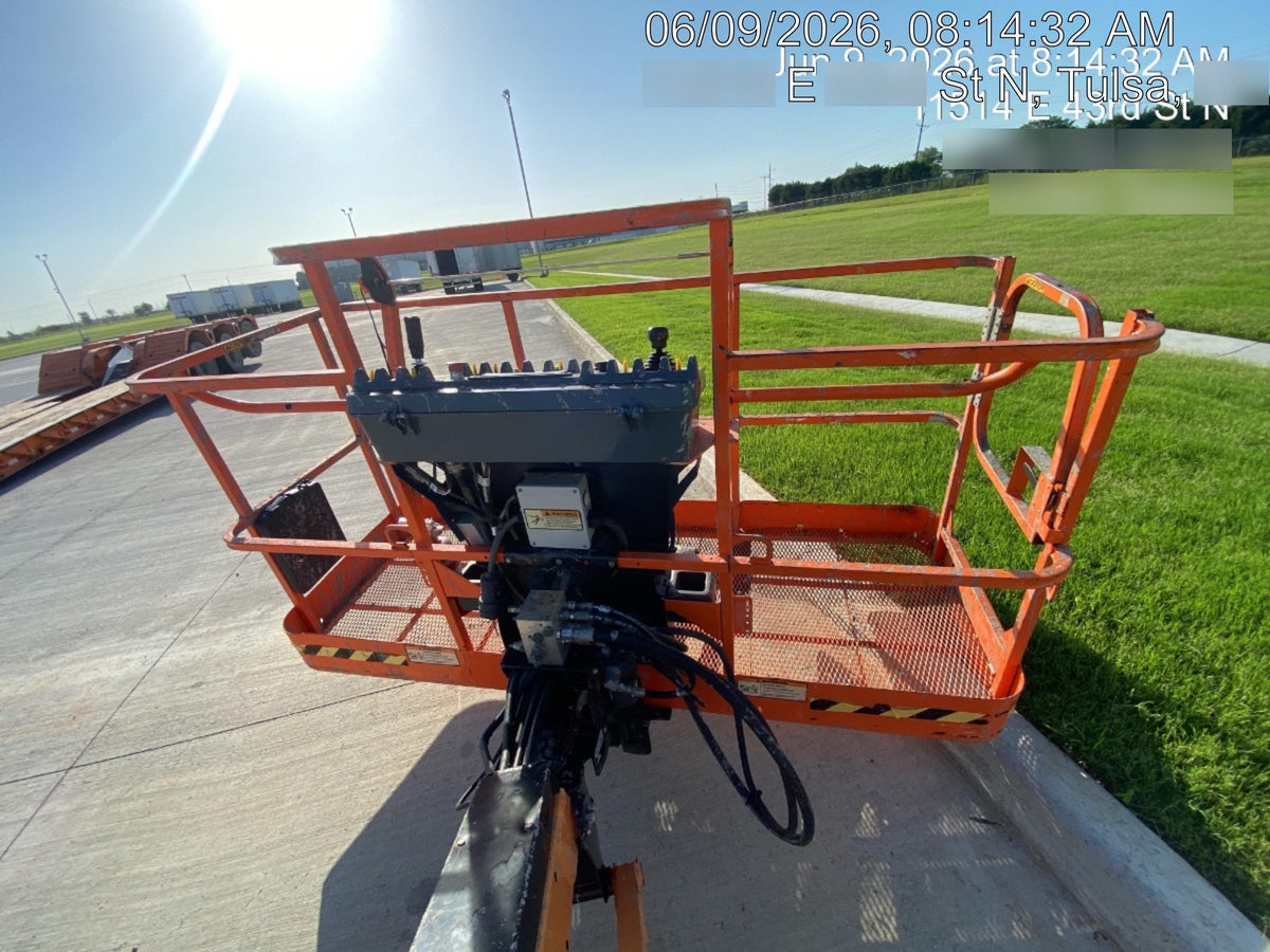 2022 JLG 660SJ