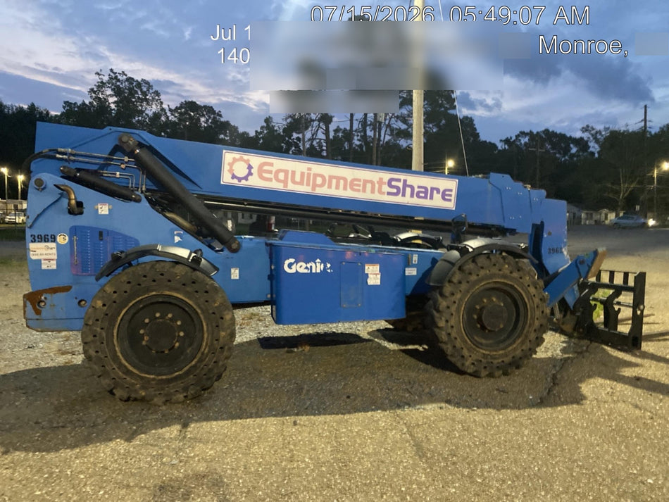 2017 GENIE GTH-1056