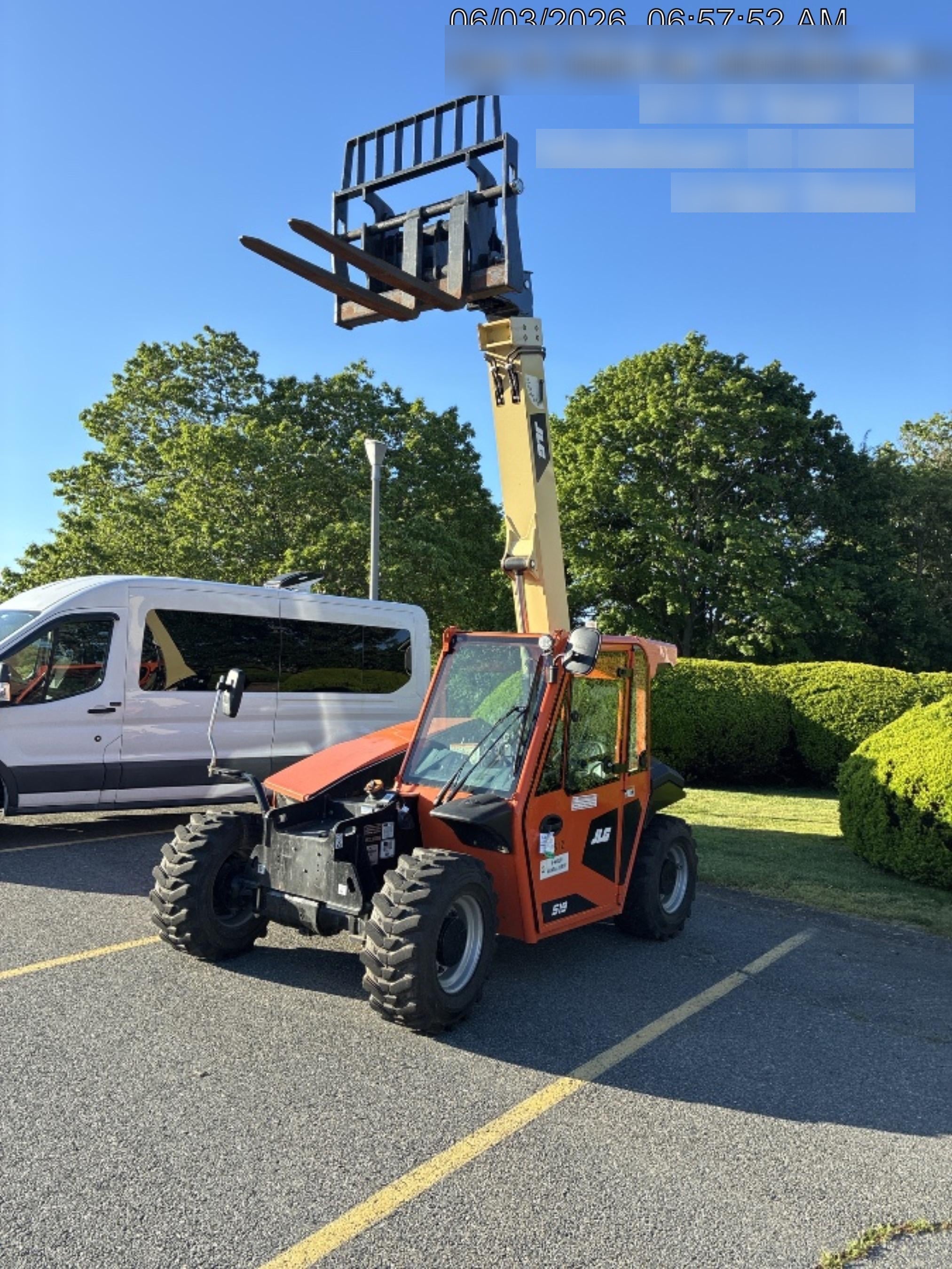 2025 JLG 519