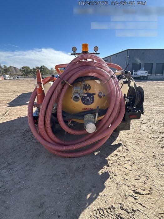 2022 VAC-TRON LP573XDT