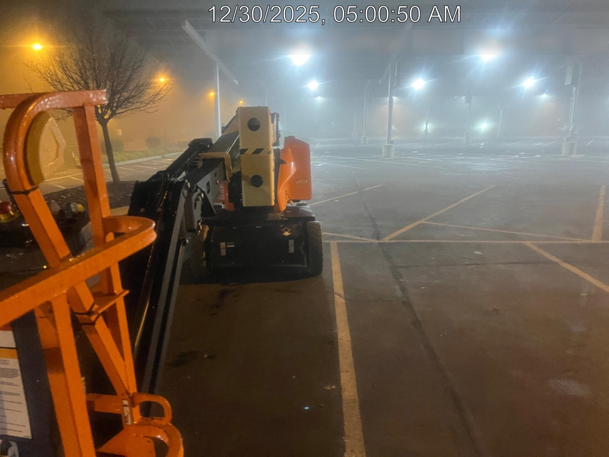 2024 JLG E400AJP Narrow