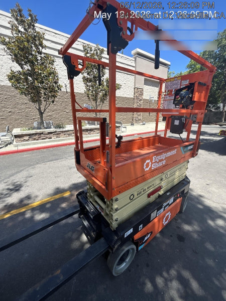 2025 JLG ES1932