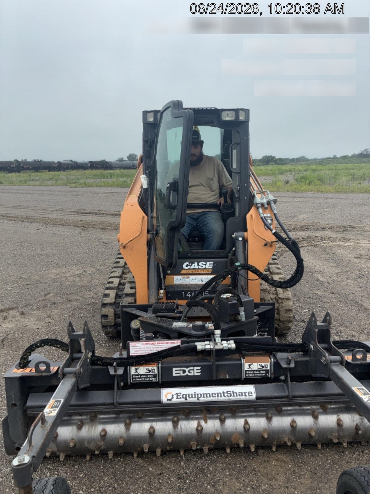 2021 CASE TR270B
