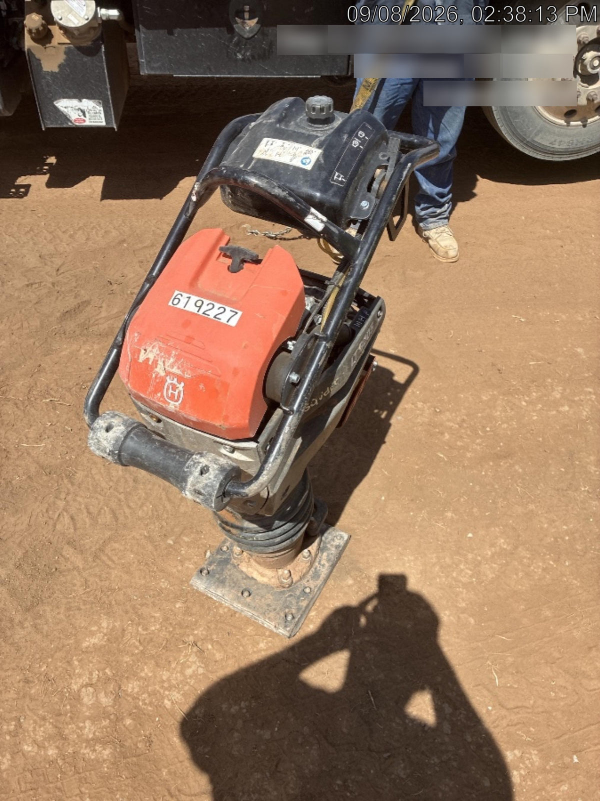 2025 HUSQVARNA LT6005