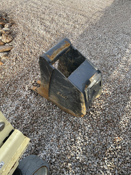 2020 TAG MANUFACTURING 18" Bucket - Tag