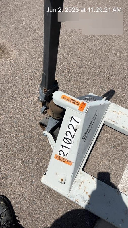 2022 STRONGWAY 4400 lb Pallet Jack