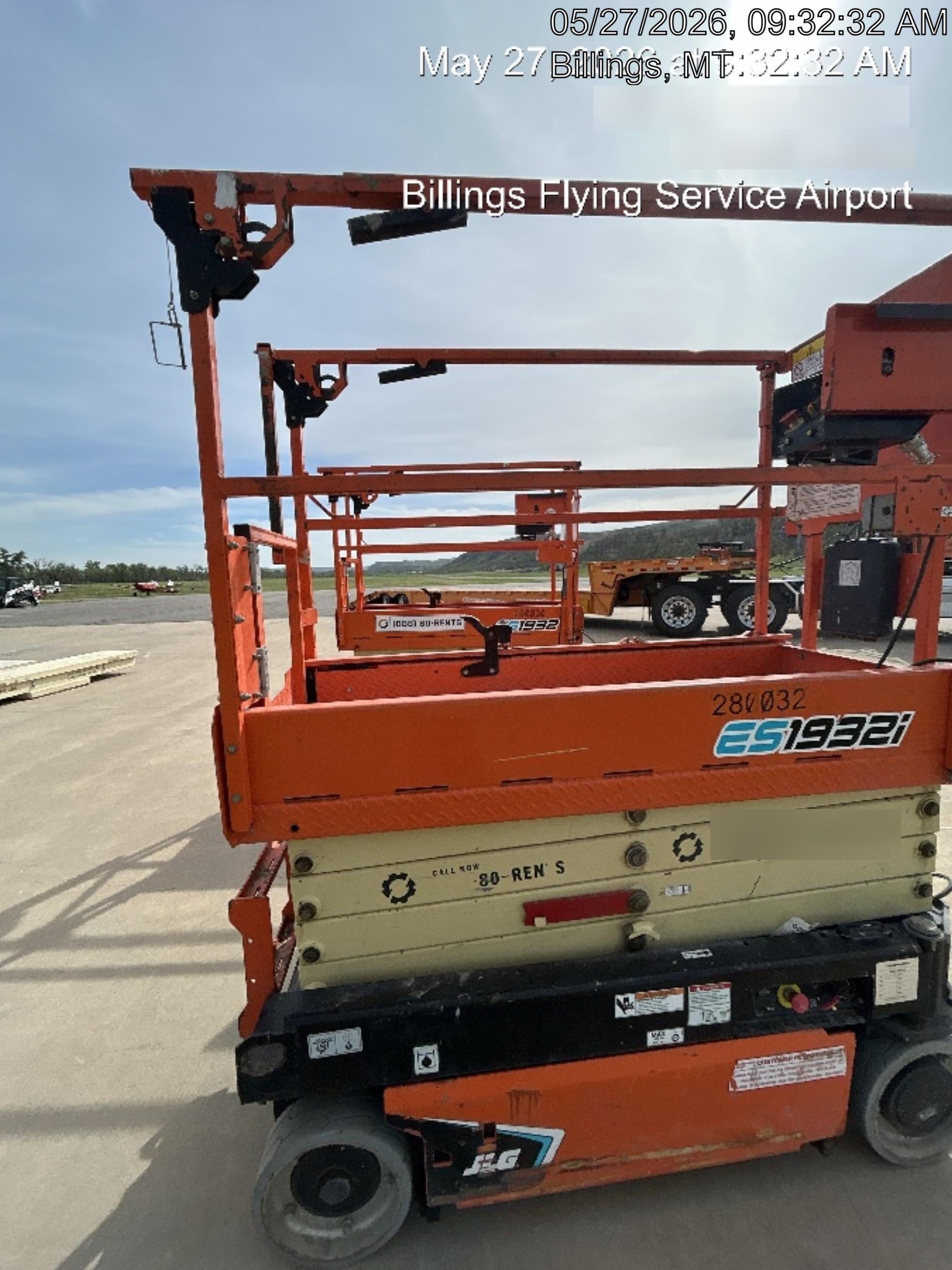 2022 JLG ES1932
