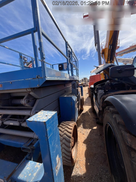 2012 GENIE GS-4390 RT