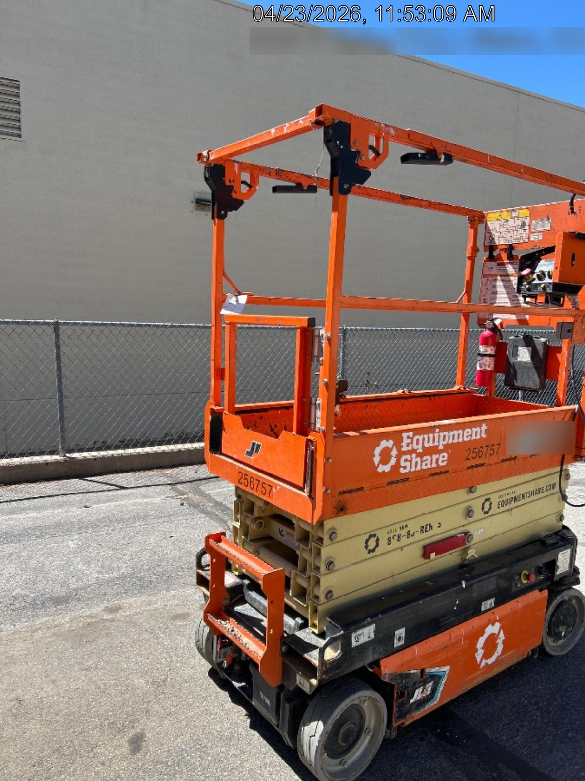 2022 JLG ES1932