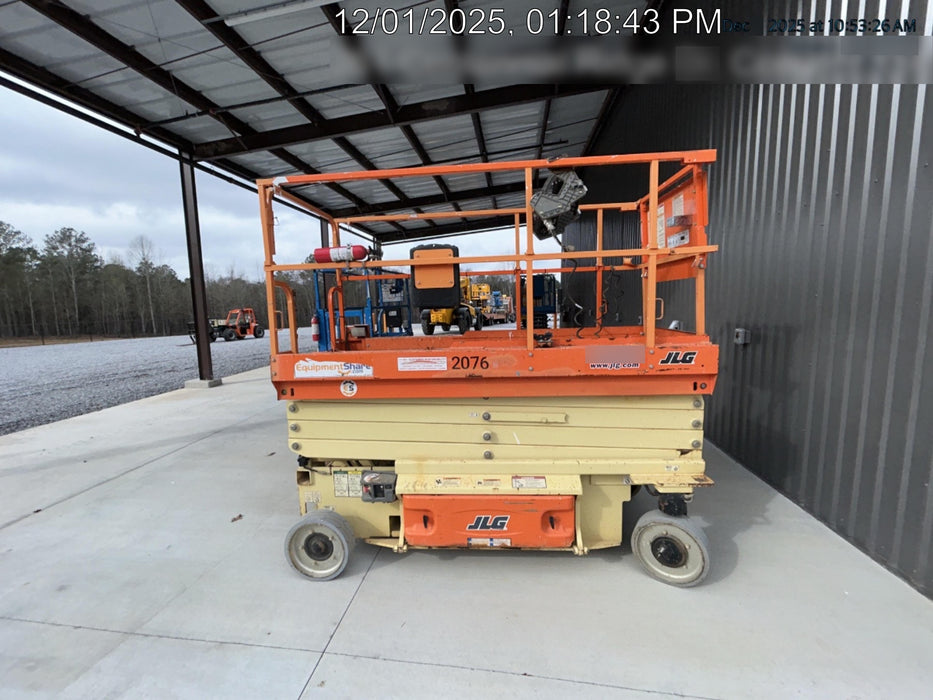 2016 JLG 3246ES