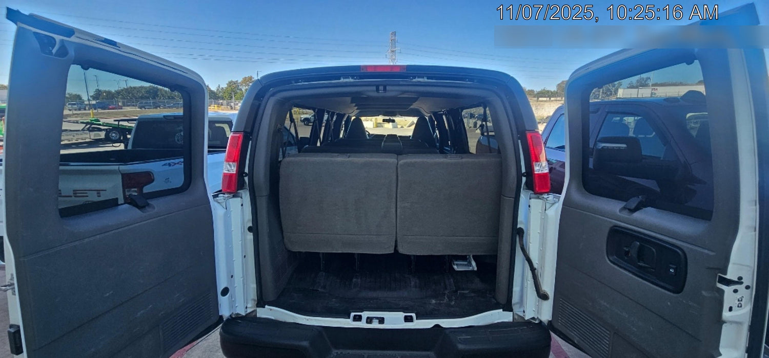 2023 CHEVROLET Express Van - Rental