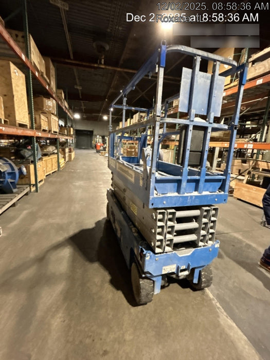 2019 Genie GS-2632 Folding rails with half height swing gate