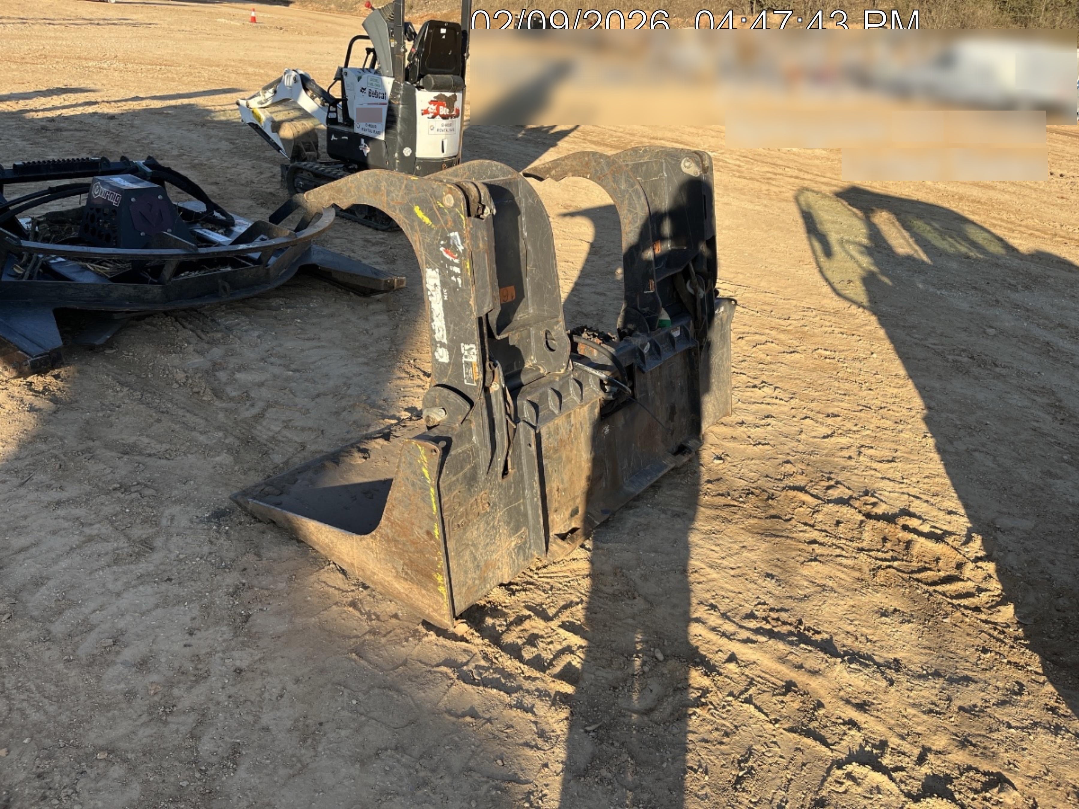 2018 PALADIN 76" Scrap Grapple Bucket - Paladin